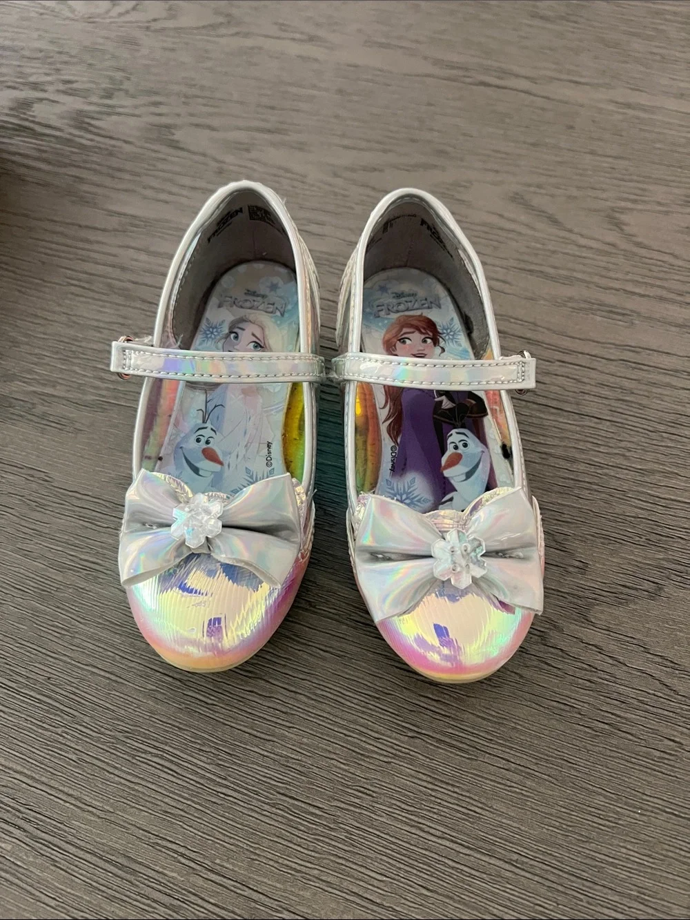 Disney Frozen Iridescent Holographic Mary Jane Shoes with Bow and small heel.